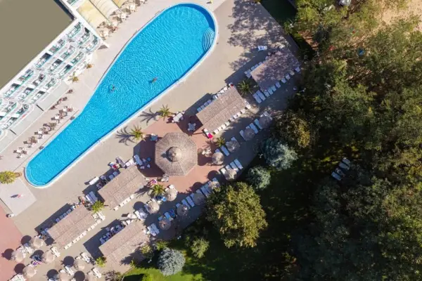 Zefir Hotel 6